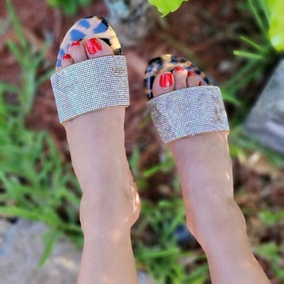 Women's Rhinestone Flats Sandals Leopard Color - Picture 4 of 4